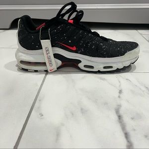 The Air Max Plus 'Supernova 2020' Size 9